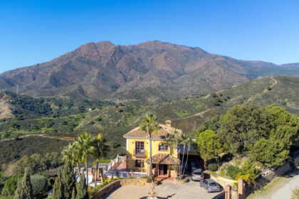 f0bd7cc84bd82cf388b17e68b8574f8a - 54