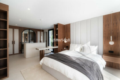 f11e1bfdc6731a81c909f0f4ec7cc8b3 - 10