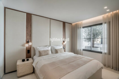 f11e1bfdc6731a81c909f0f4ec7cc8b3 - 19