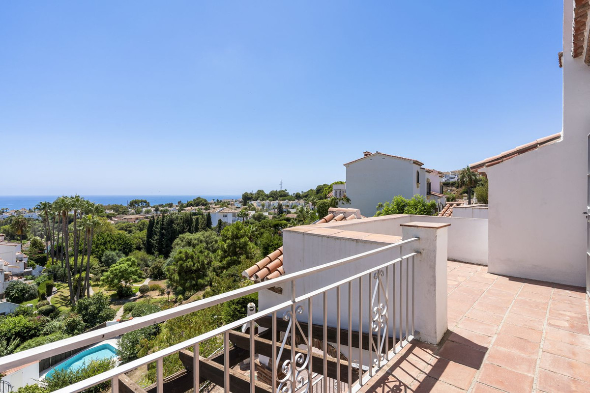 f262b10b431b181d58ec0345ea032f5f - 12