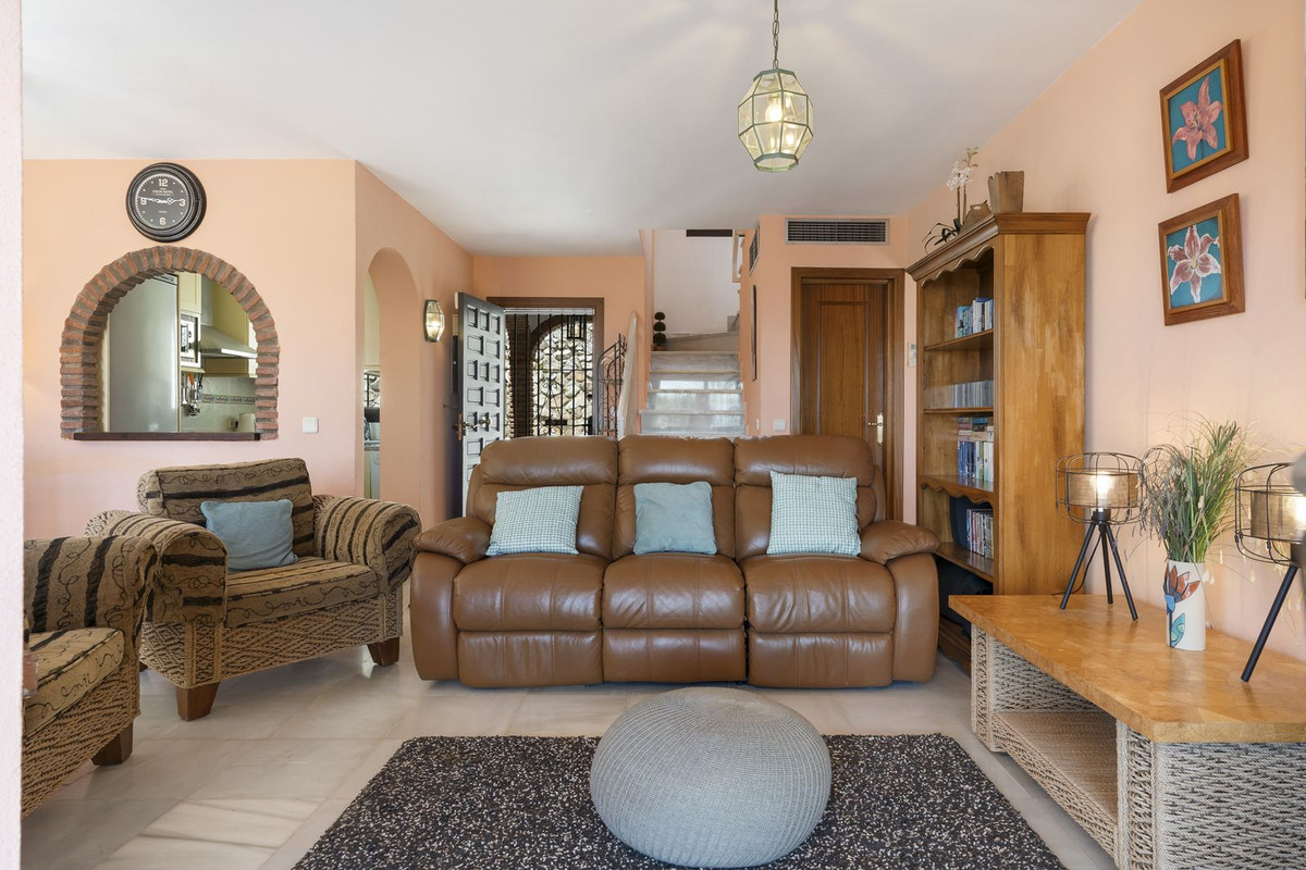 f262b10b431b181d58ec0345ea032f5f - 17