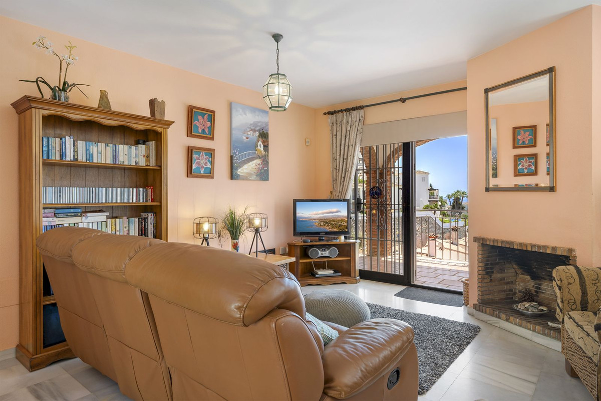 f262b10b431b181d58ec0345ea032f5f - 18