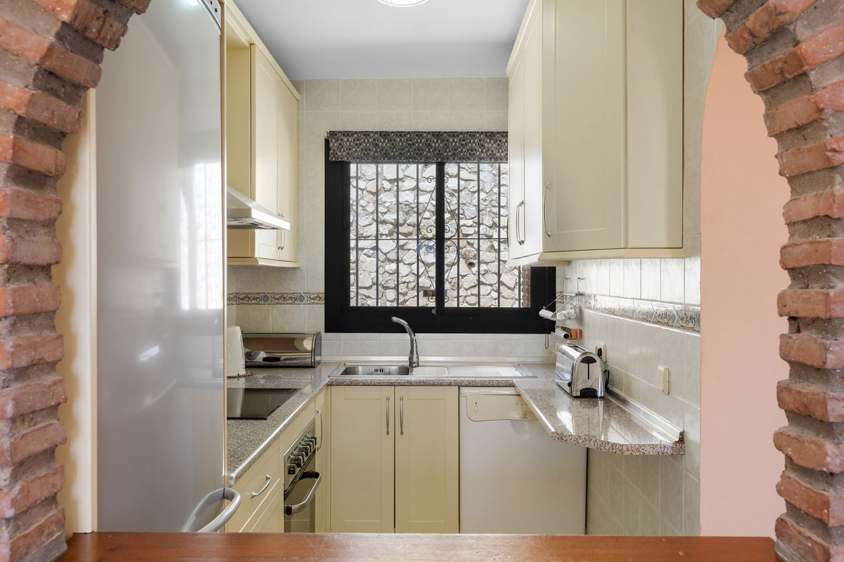 f262b10b431b181d58ec0345ea032f5f - 20