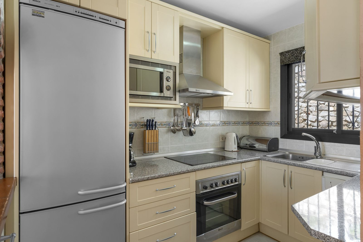 f262b10b431b181d58ec0345ea032f5f - 21