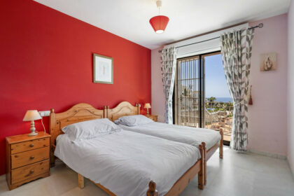 f262b10b431b181d58ec0345ea032f5f - 25