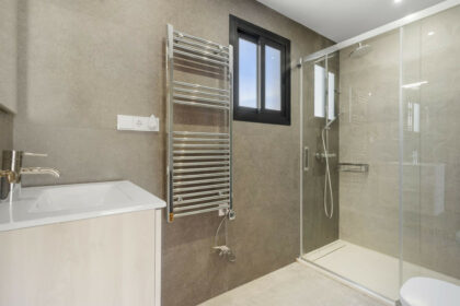 f262b10b431b181d58ec0345ea032f5f - 30