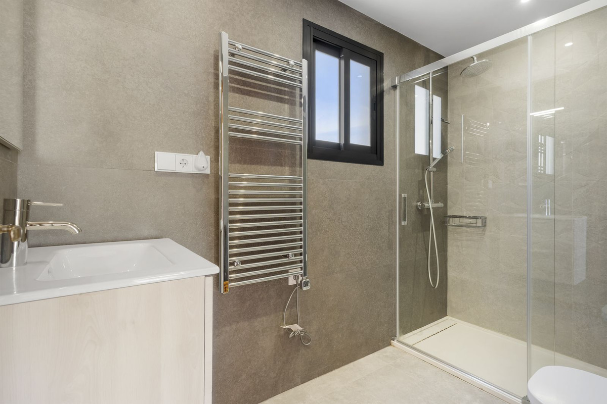 f262b10b431b181d58ec0345ea032f5f - 30