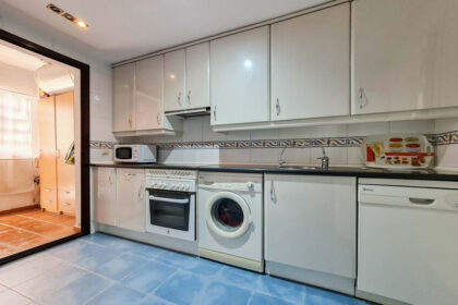 f2bd823c6a7e4d82278eb3e55c88ee68 - 10