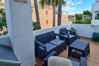 f2bd823c6a7e4d82278eb3e55c88ee68 - 2