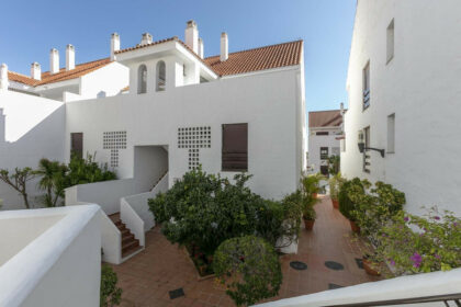 f2bd823c6a7e4d82278eb3e55c88ee68 - 9