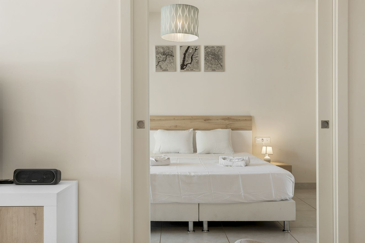 f384dc3ec730e44aeb929414fbb4a9c9 - 15