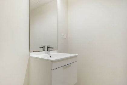 f384dc3ec730e44aeb929414fbb4a9c9 - 22