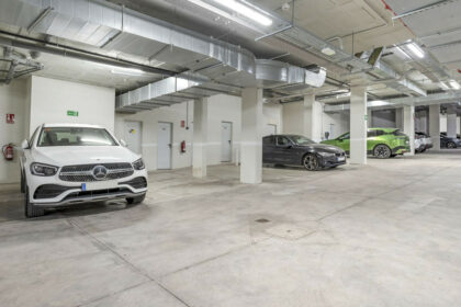 f384dc3ec730e44aeb929414fbb4a9c9 - 26