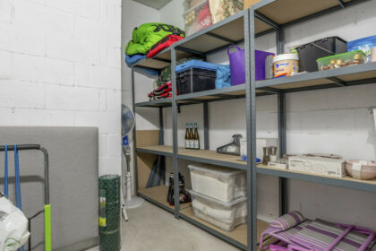 f384dc3ec730e44aeb929414fbb4a9c9 - 27