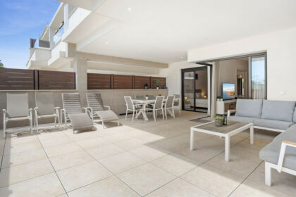 f384dc3ec730e44aeb929414fbb4a9c9 - 3