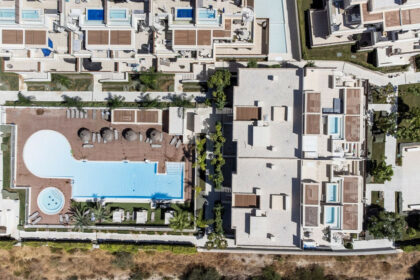 f384dc3ec730e44aeb929414fbb4a9c9 - 32