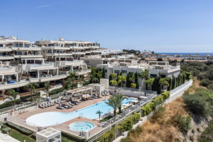 f384dc3ec730e44aeb929414fbb4a9c9 - 35