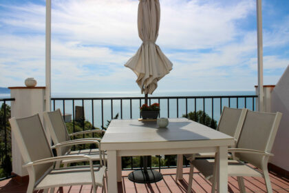 f4a814142e0195d90531af4b9d387287 - 1