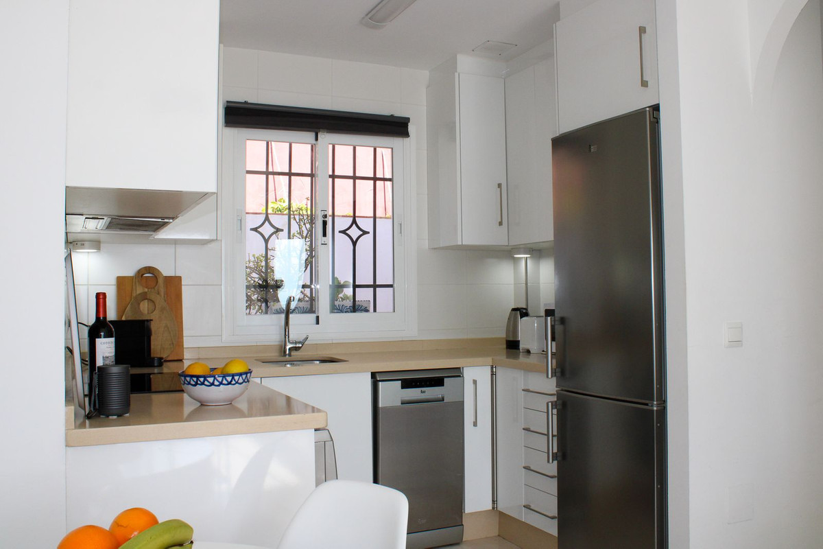 f4a814142e0195d90531af4b9d387287 - 10