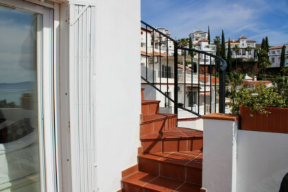 f4a814142e0195d90531af4b9d387287 - 24