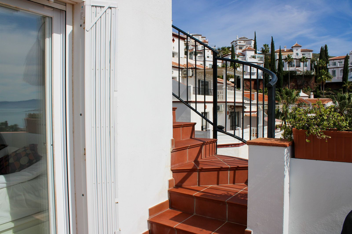 f4a814142e0195d90531af4b9d387287 - 24