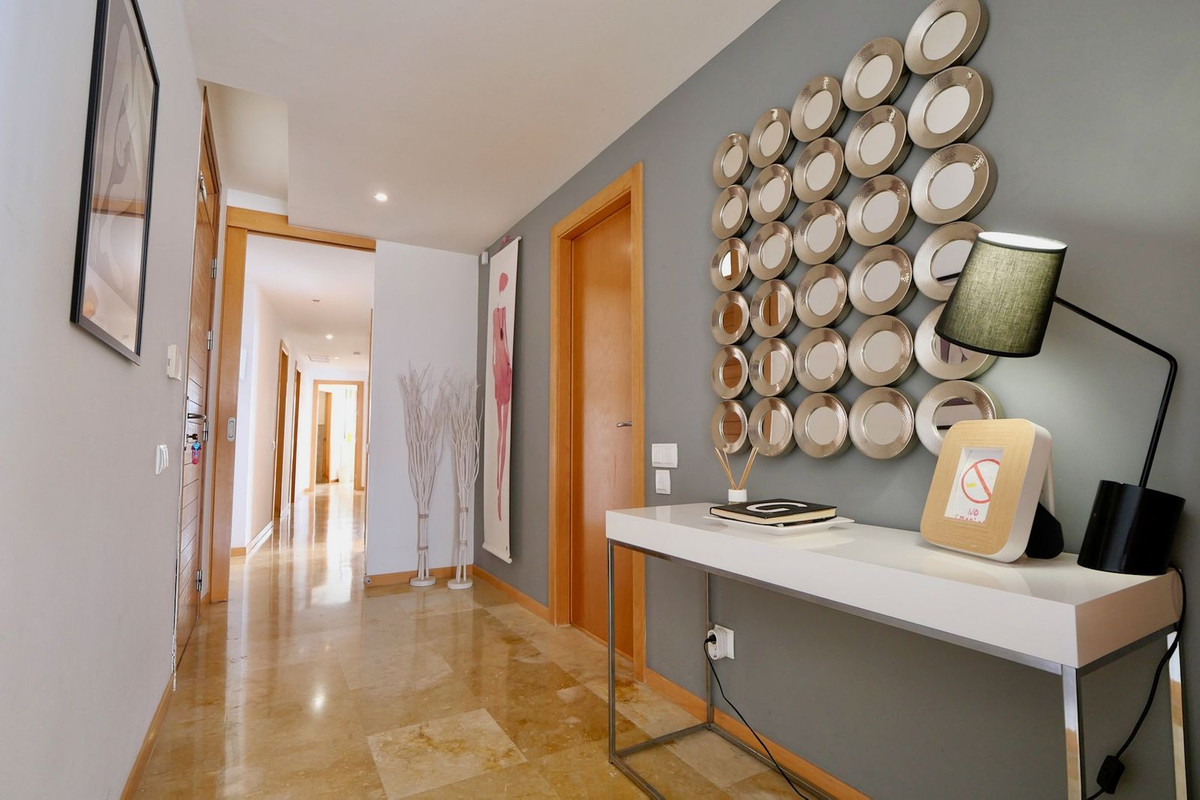 f4ba81118707c94b722b50f0fd79b30b - 19