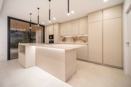 f54a3a558597f82f29ac2d24a096308d - 9