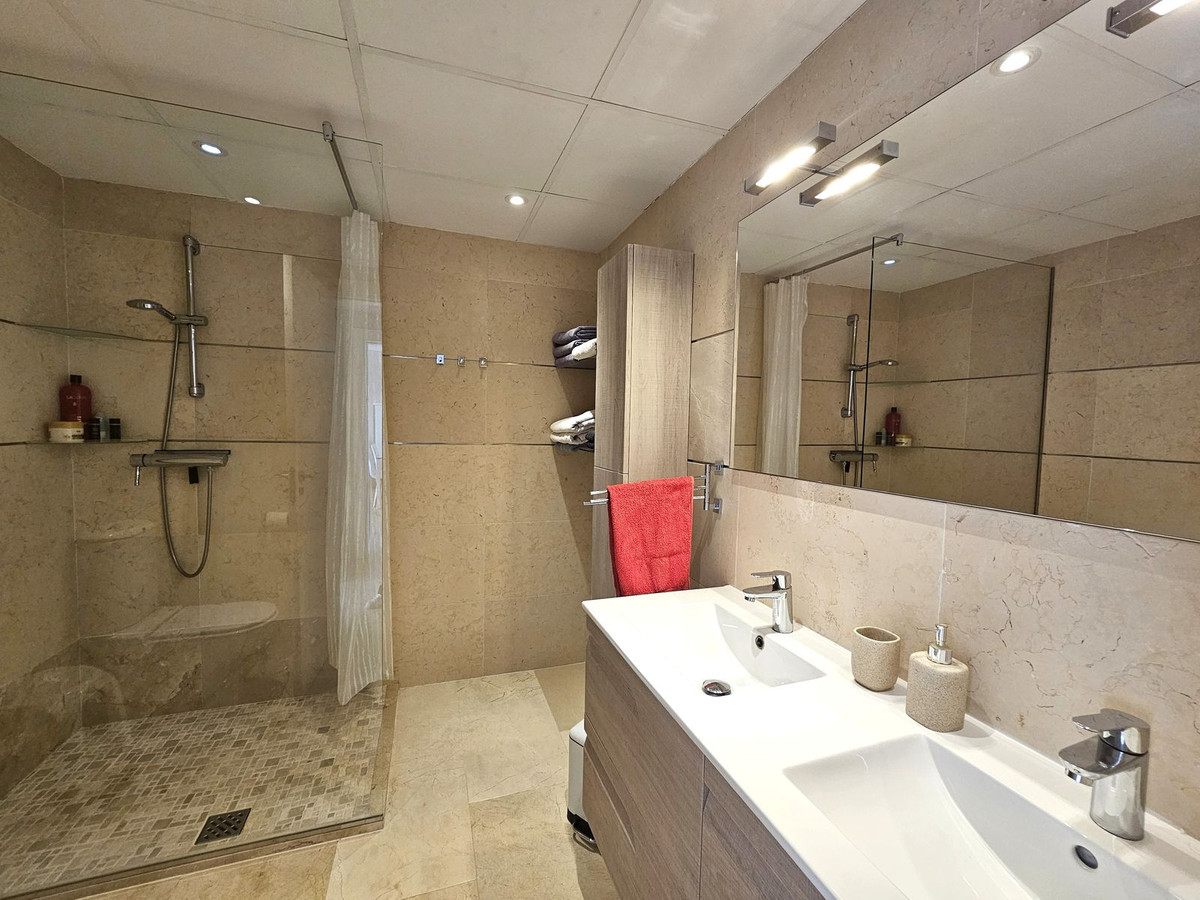 f656241e513a2f76dd2fa6b0ef4515ef - 23