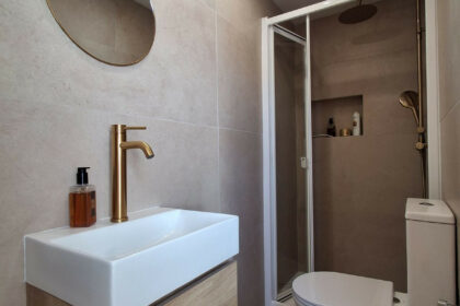 f6a3d9e2f01ebda1ef8cc06a01bf45e7 - 21