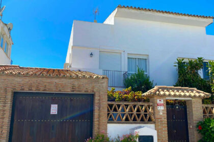 f6a3d9e2f01ebda1ef8cc06a01bf45e7 - 24