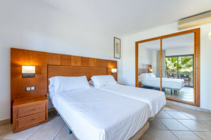 f732bf763ed777cd41d3d6356c823f27 - 10