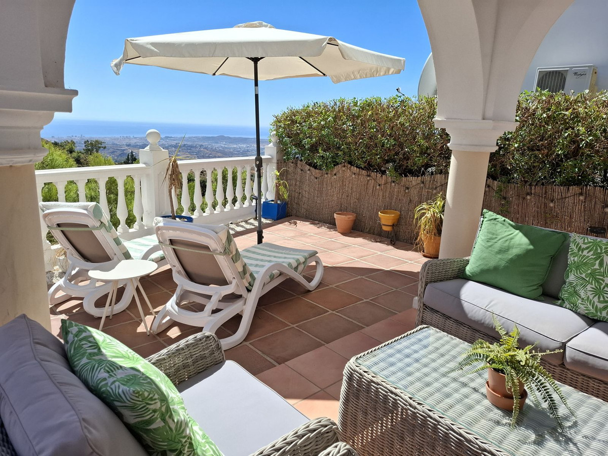 f73b2bcf12673326f8ec58b1a93bd3e1 - 1