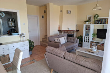 f73b2bcf12673326f8ec58b1a93bd3e1 - 21