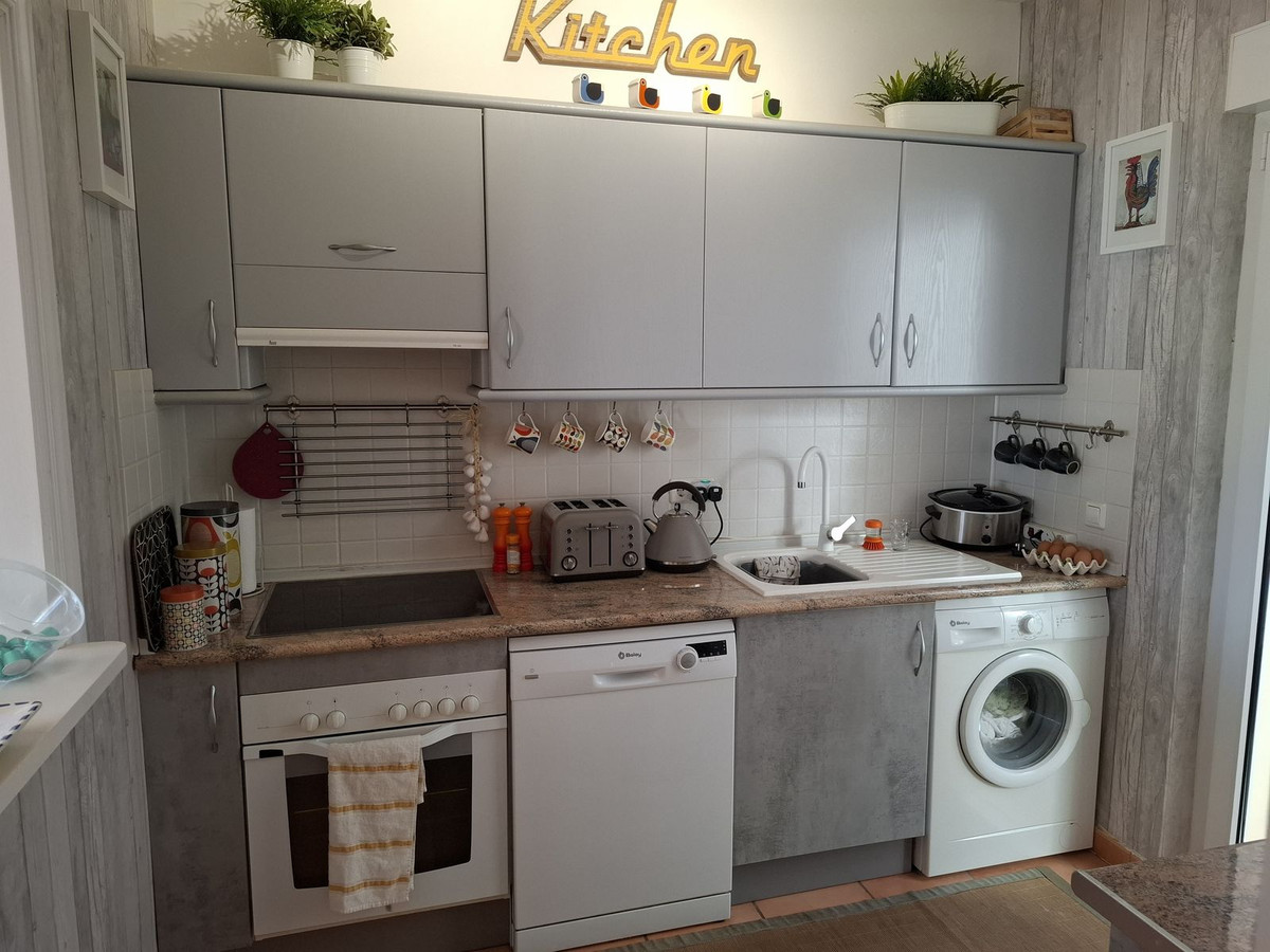 f73b2bcf12673326f8ec58b1a93bd3e1 - 41