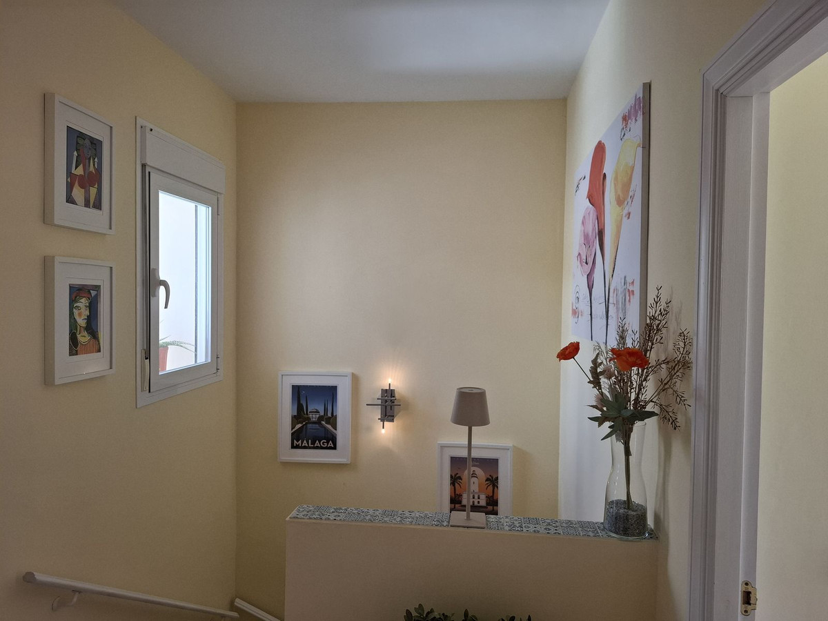 f73b2bcf12673326f8ec58b1a93bd3e1 - 50