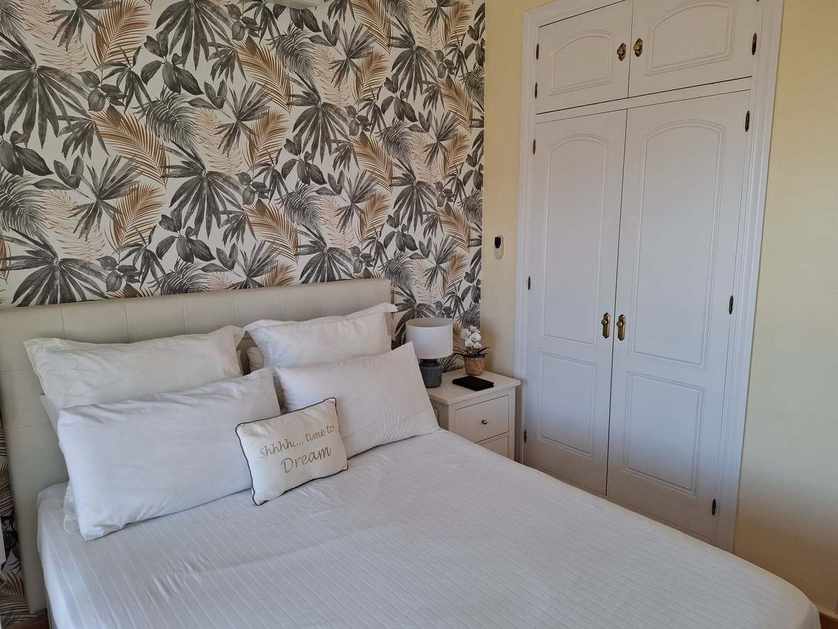 f73b2bcf12673326f8ec58b1a93bd3e1 - 60