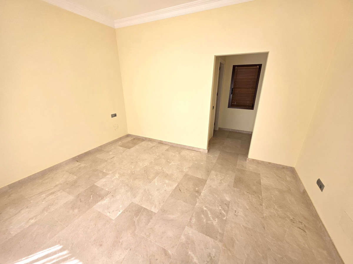 f7c2a47af91e4e5b8bdb0976cf22c325 - 17