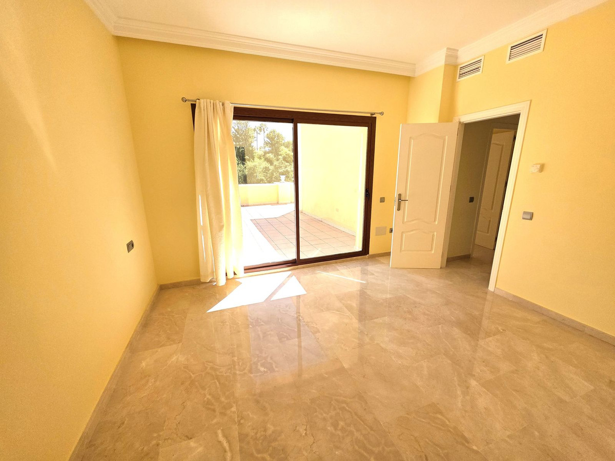 f7c2a47af91e4e5b8bdb0976cf22c325 - 22