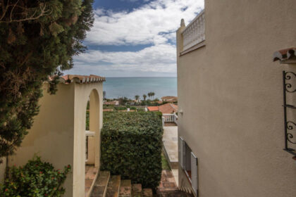 f7c418e0351da5c2f61309ac0988ce94 - 49