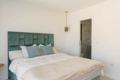 f849e1839fbbbb6fb34dc8bcbba829ac - 24