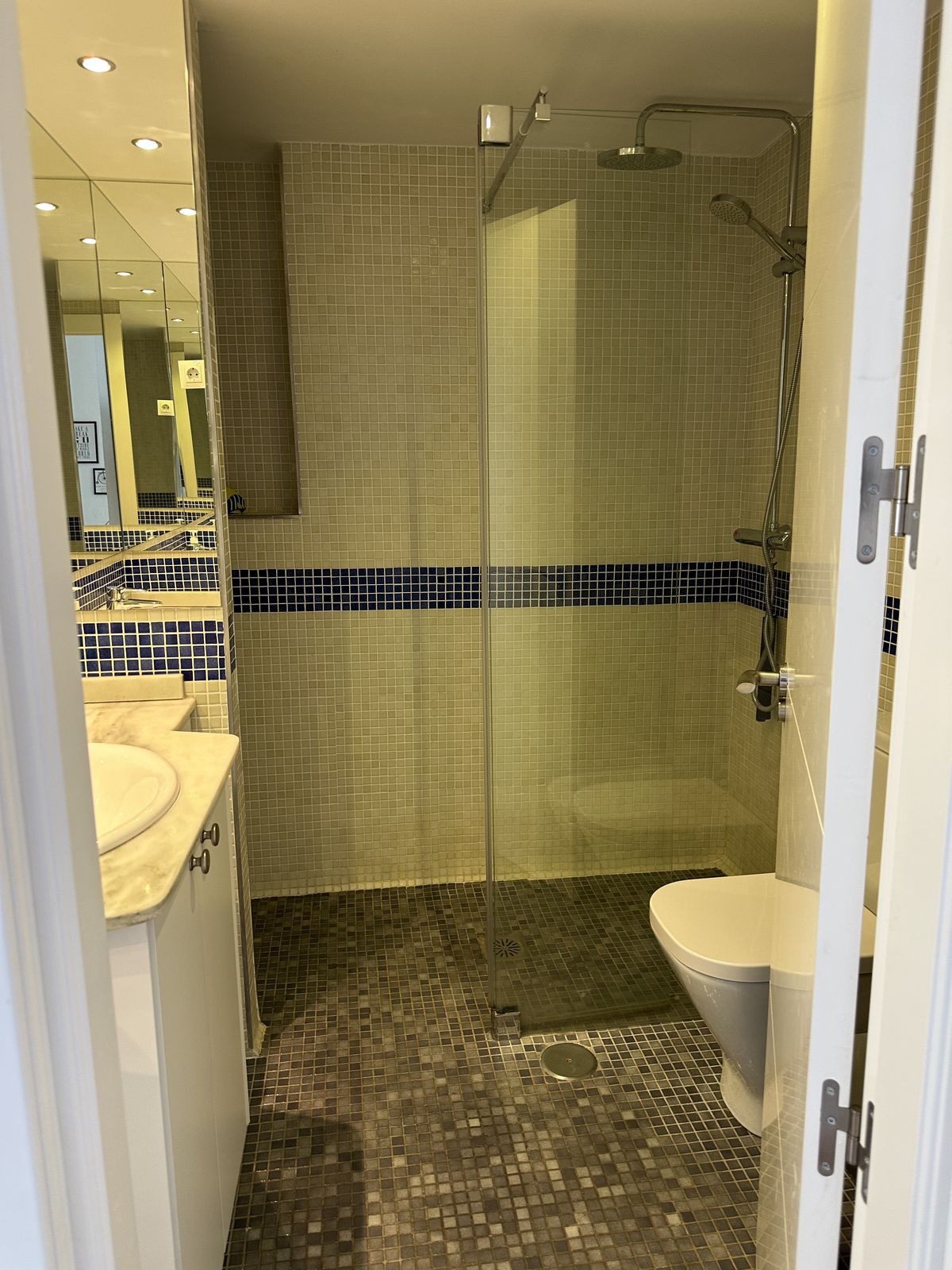 f8a90b2477c8340e0575003c050675d1 - 13