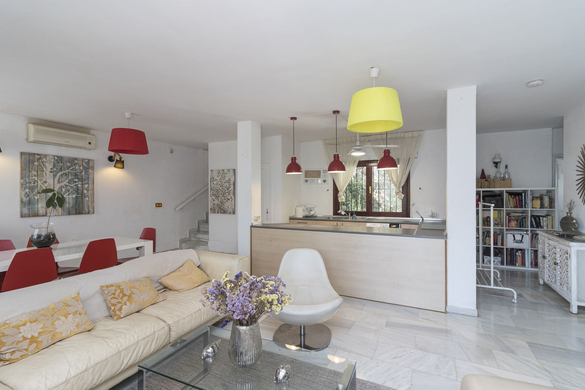 f8ce747e57d1ba11aec6828f0fb19d15 - 22