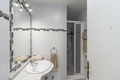 f8ce747e57d1ba11aec6828f0fb19d15 - 4