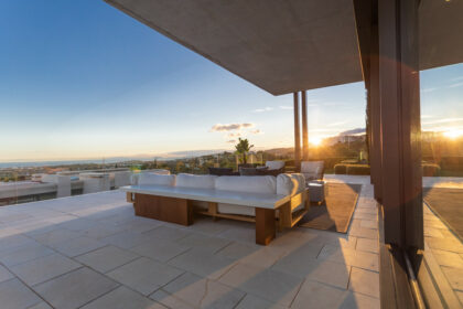 f8e2c8b4284c929d31ed018348e63089 - 23