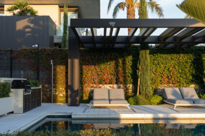 f8e2c8b4284c929d31ed018348e63089 - 25