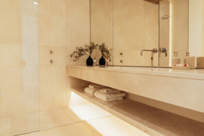 f8e2c8b4284c929d31ed018348e63089 - 33