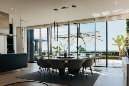 f8e2c8b4284c929d31ed018348e63089 - 42