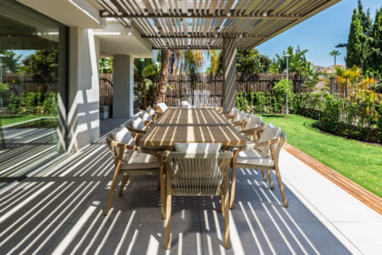 f9baf1a428c77fac9fbe49cdbd029ee2 - 14