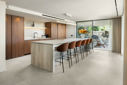 f9baf1a428c77fac9fbe49cdbd029ee2 - 18