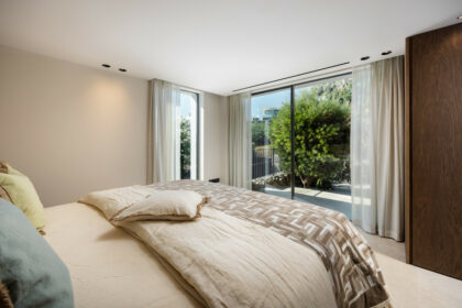 f9baf1a428c77fac9fbe49cdbd029ee2 - 21